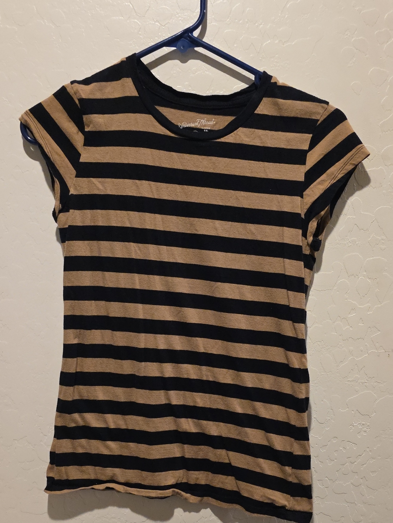 Universal Thread Black And Tan Striped Crew Neck Tee